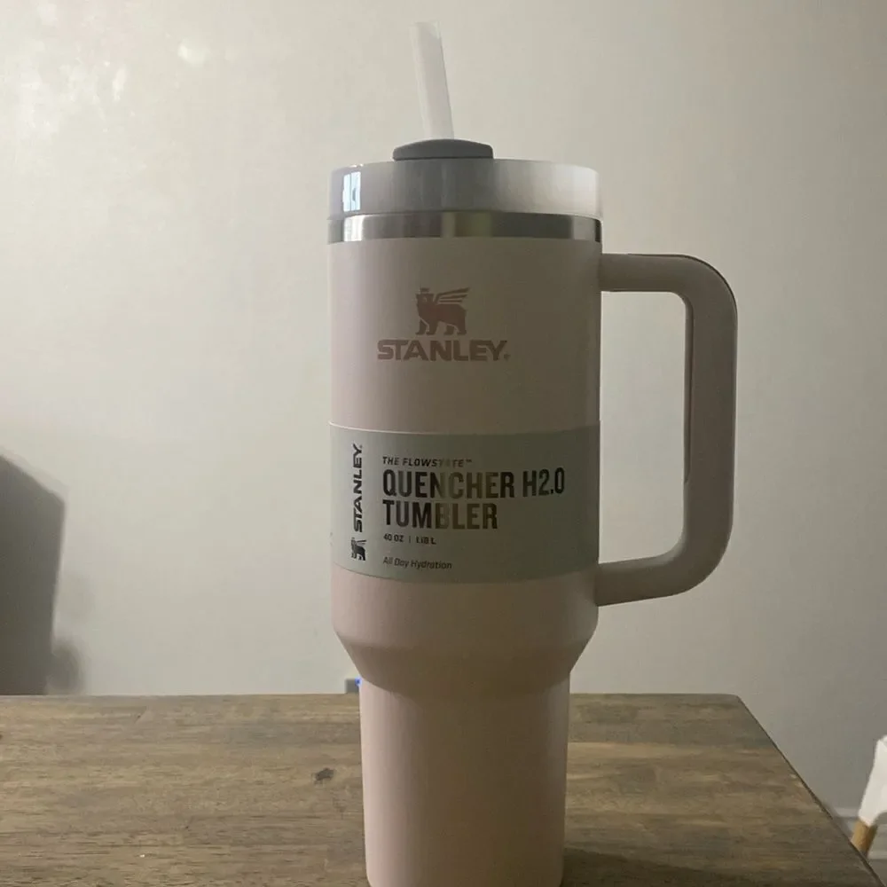 NWT- STANLEY- Quencher H2.0 tumbler- Rose Quartz- 40oz - Picture 2 of 8